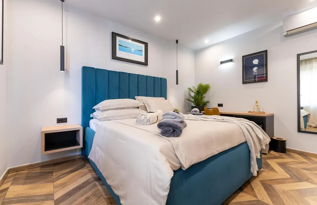 West Coast Deluxe Rooms-1